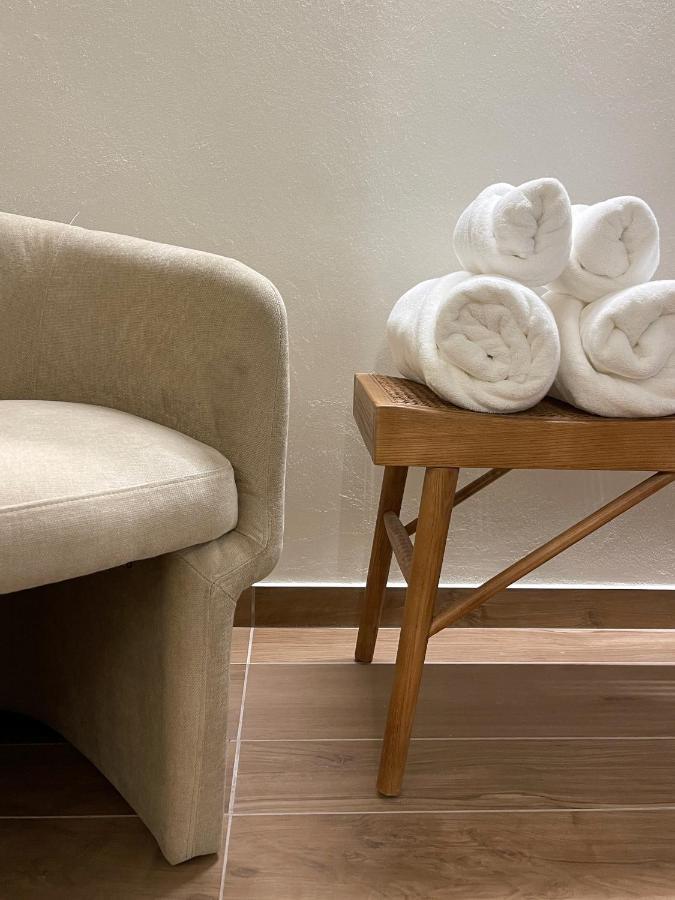 סירקוזה Raha Suites מראה חיצוני תמונה